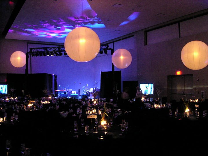 Airstar Lunix Lighting Balloon